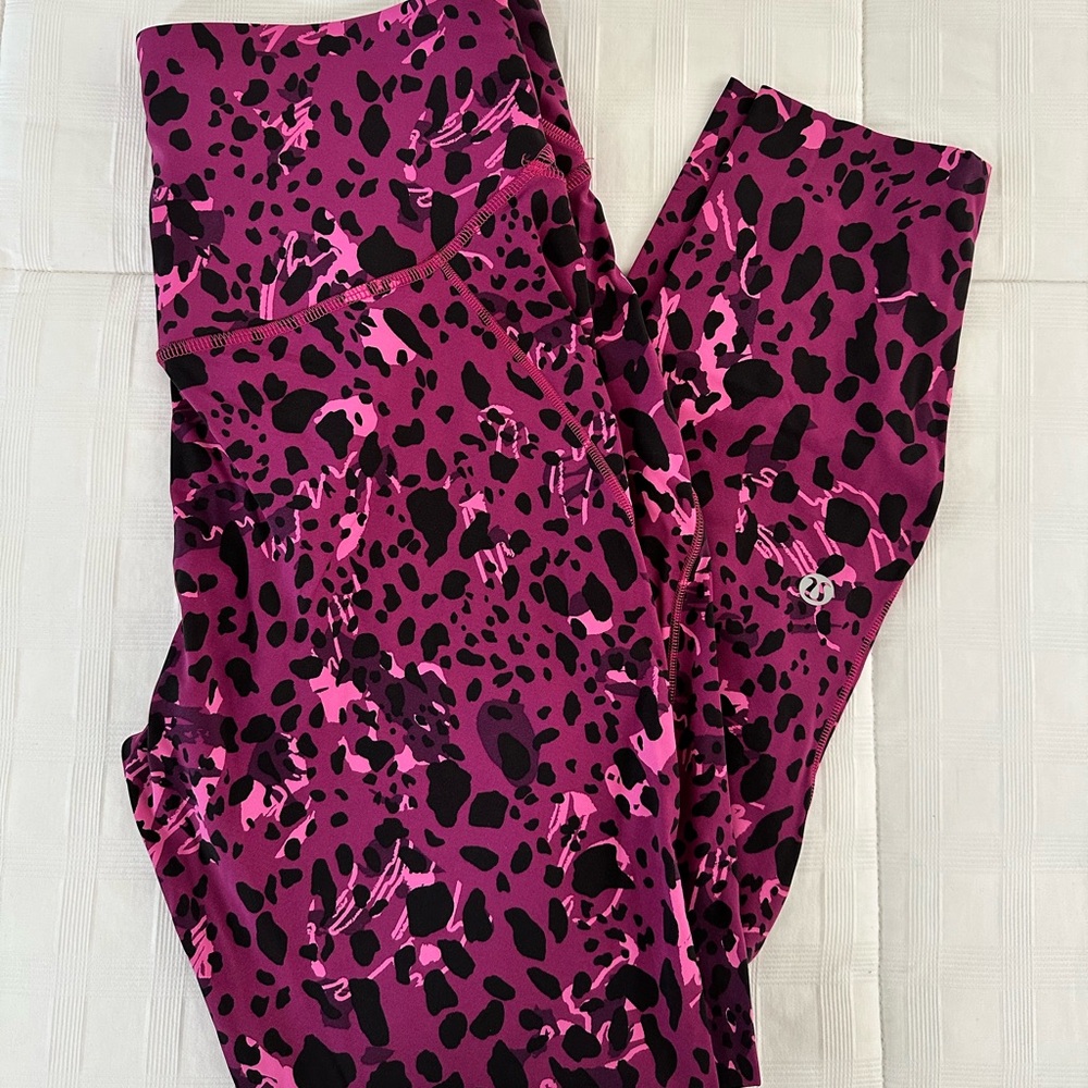 Lululemonn Fast and Free 25” Leggings, Size 6